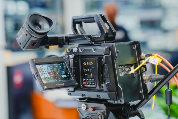 Boostez votre communication avec une société de production audiovisuelle